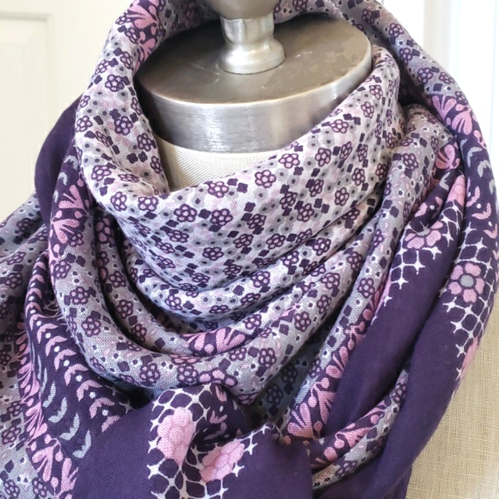 Vintage PASSIGATTI Italian Designer Scarf • Purple Pink Navy Floral Square Wrap - Picture 5 of 13